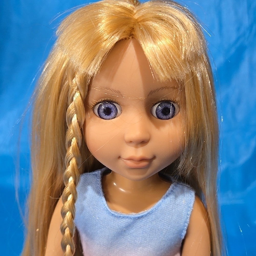 Glitter Girl Blonde with Violet Eyes